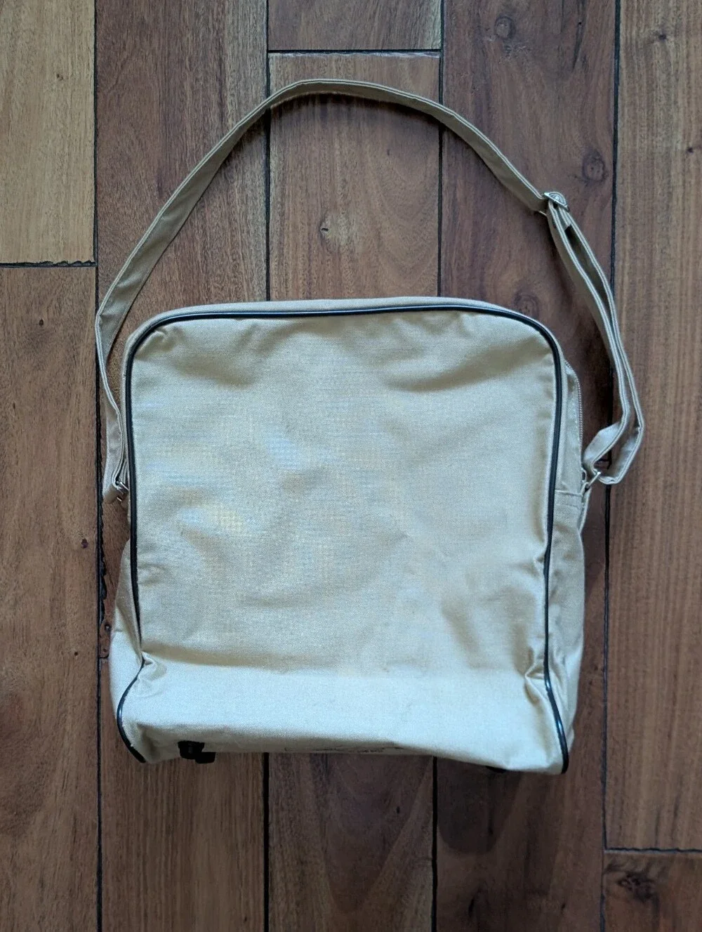 GPU Nuclear Vintage Travel Bag (OS)